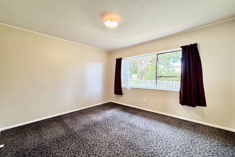 Photo of property in 3/12 Fraser Street, Wainuiomata, Lower Hutt, 5014