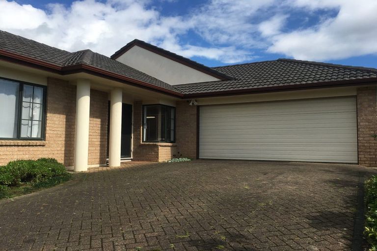 Photo of property in 18 Heyington Way, East Tamaki Heights, Auckland, 2016