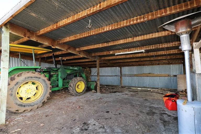 Photo of property in 172 Haringa Road, Carrington, Carterton, 5791