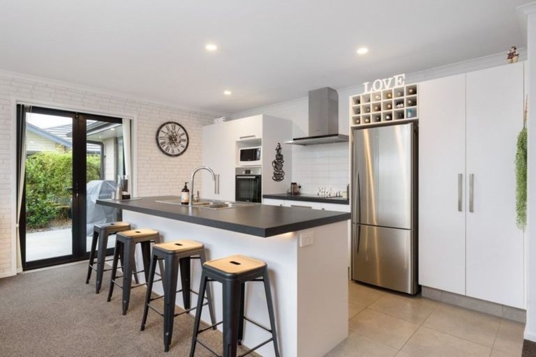 Photo of property in 1 Blanche Road, Papamoa Beach, Papamoa, 3118