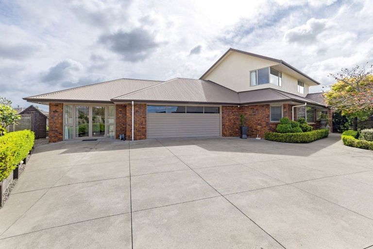 Photo of property in 21 Liberty Grove, Kelvin Grove, Palmerston North, 4414