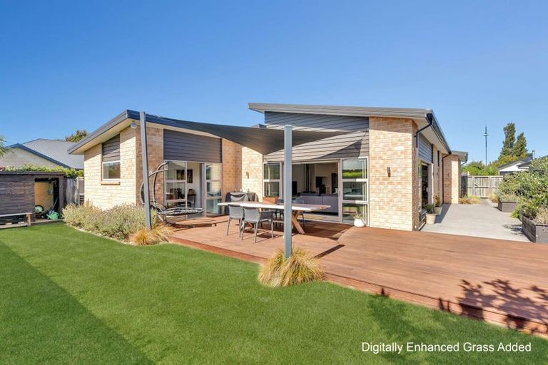 Photo of property in 4 Manuka Street, Pegasus, 7612