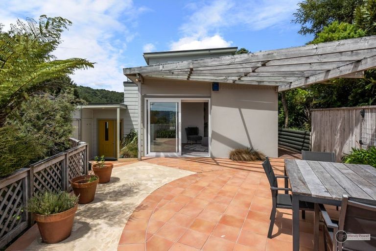 Photo of property in 2/90 Howard Road, Point Howard, Lower Hutt, 5013