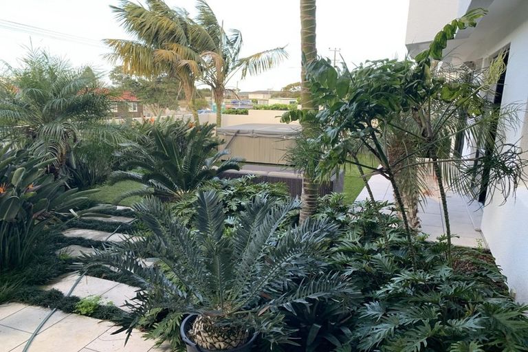 Photo of property in 1/2 Beatrice Avenue, Hillcrest, Auckland, 0627