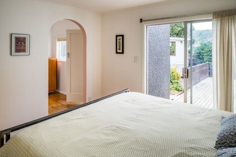 Photo of property in 8 Gordon Road, Plimmerton, Porirua, 5026