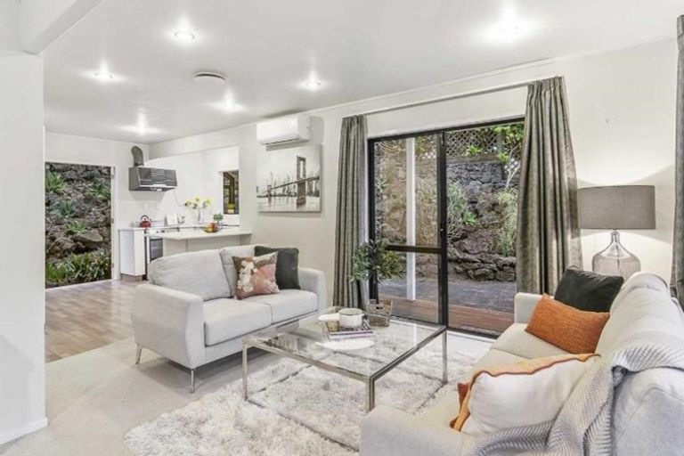 Photo of property in 52b Aroha Avenue, Sandringham, Auckland, 1025