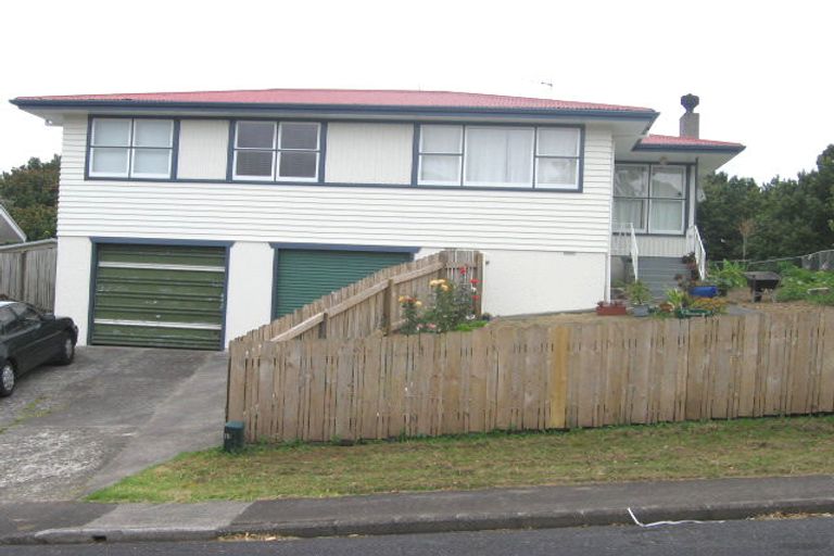 Photo of property in 5 Segedin Place, Glenfield, Auckland, 0629