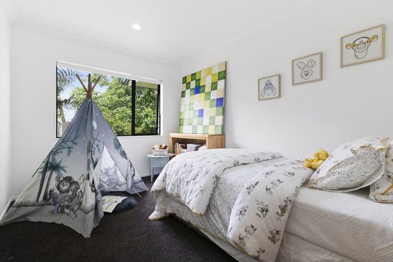 Photo of property in 36 Max Short Drive, Pukekohe, 2120