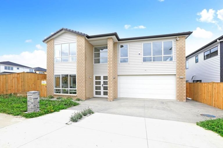 Photo of property in 23 Tinaku Road, Flat Bush, Auckland, 2019