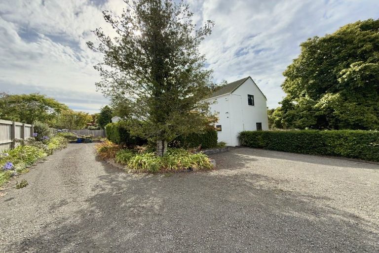 Photo of property in 42 Roland Road, Greenhithe, Auckland, 0632