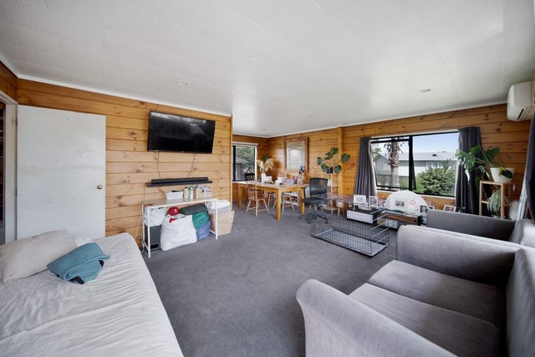 Photo of property in 80 Cottingham Crescent, Mangere East, Auckland, 2024