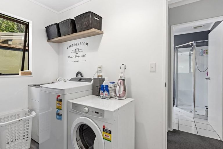 Photo of property in 92c Kamahi Street, Stokes Valley, Lower Hutt, 5019