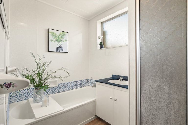 Photo of property in 2a Rennie Street, Green Island, Dunedin, 9018