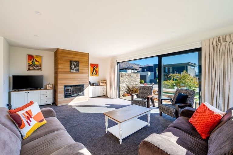 Photo of property in 45 Tenby Street, Wanaka, 9305