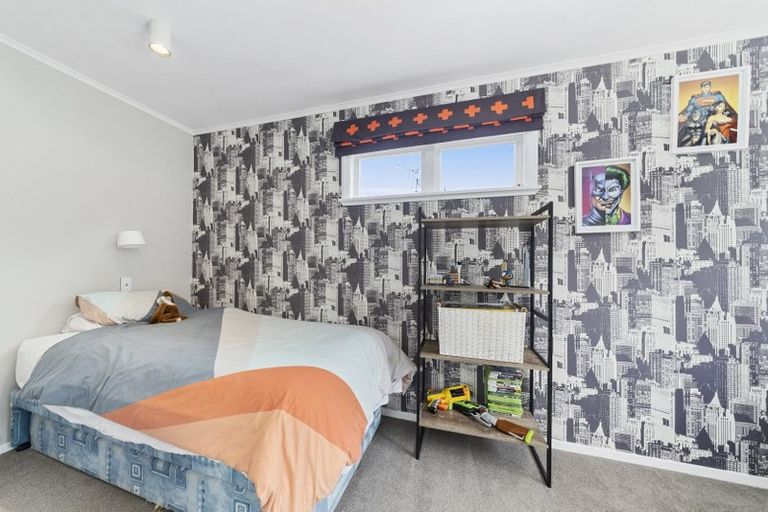 Photo of property in 7 Albemarle Road, Northland, Wellington, 6012