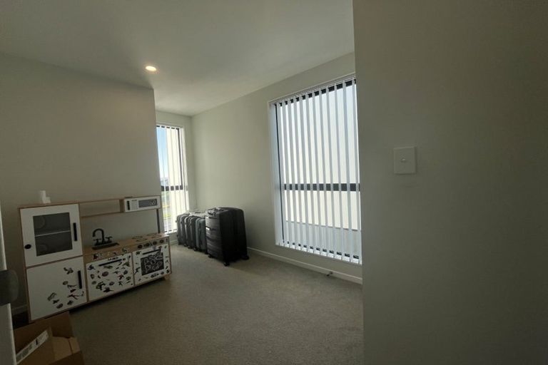 Photo of property in 11a Colin Chester Drive, Silverdale, 0932