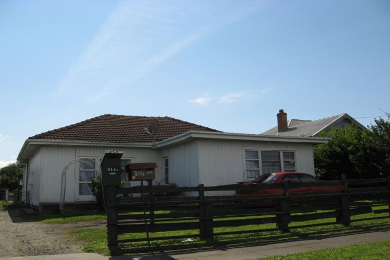 Photo of property in 214 Heads Road, Gonville, Whanganui, 4501