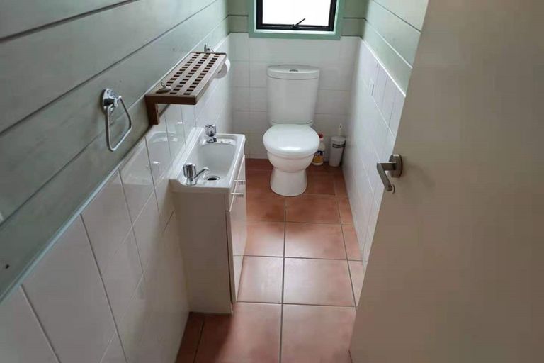 Photo of property in 15 Mona Vale, West Harbour, Auckland, 0618