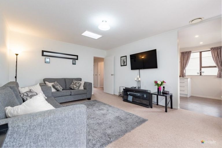 Photo of property in 1/22 Henry Street, Ebdentown, Upper Hutt, 5018