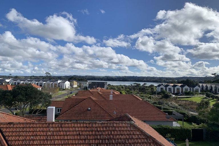 Photo of property in 6/2 Frances Bryers Road, Hobsonville, Auckland, 0616