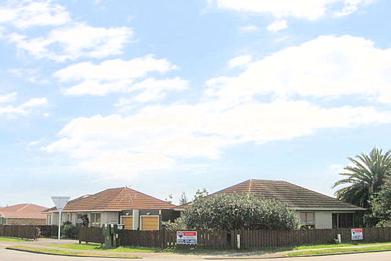 Photo of property in 35 Girven Road, Mount Maunganui, 3116