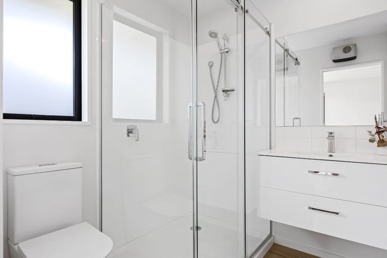 Photo of property in 1 Stonyer Street, Woodend, 7610