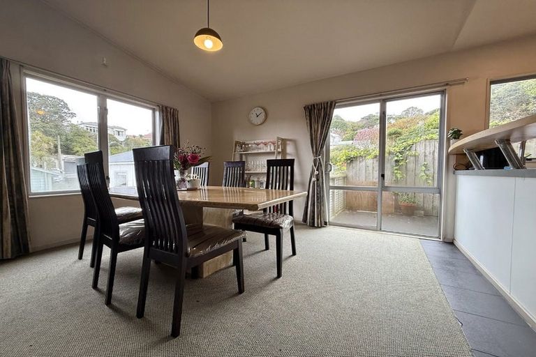 Photo of property in 36 Todman Street, Brooklyn, Wellington, 6021