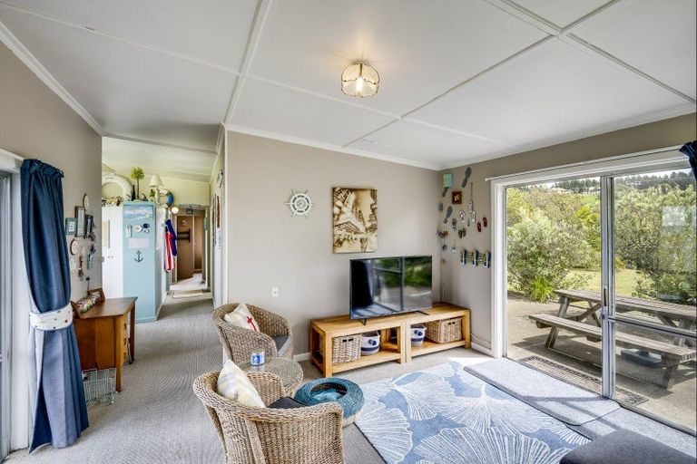 Photo of property in 260 Whirinaki Road, Eskdale, Napier, 4182
