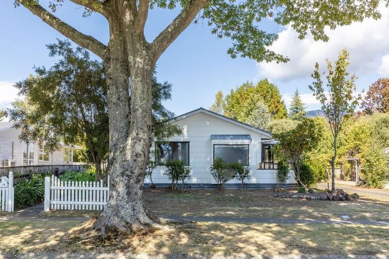 Photo of property in 39 Rangiamohia Road, Turangi, 3334