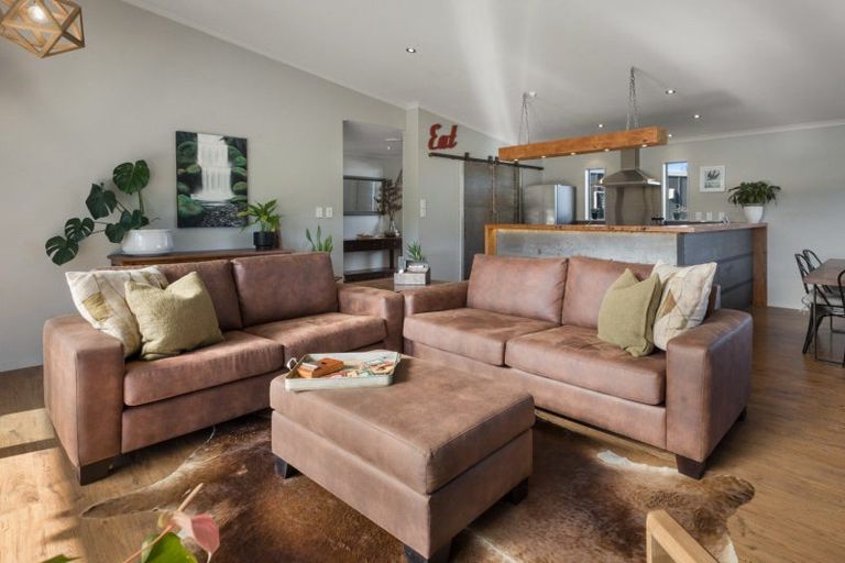 Photo of property in 8 Ridge View Place, Waihi, 3610