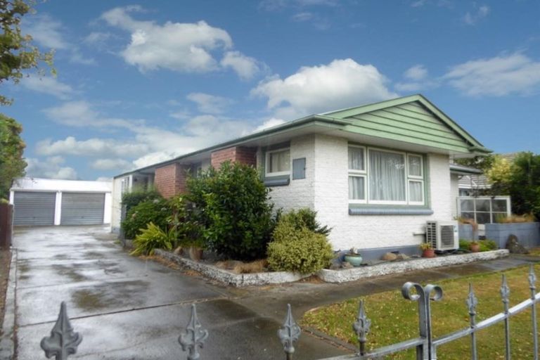 Photo of property in 46 Evesham Crescent, Spreydon, Christchurch, 8024