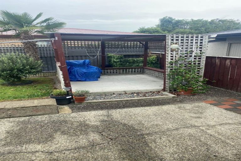 Photo of property in 2 Liverpool Street, Takaro, Palmerston North, 4412