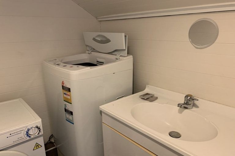 Photo of property in 324b Swanson Road, Henderson, Auckland, 0610