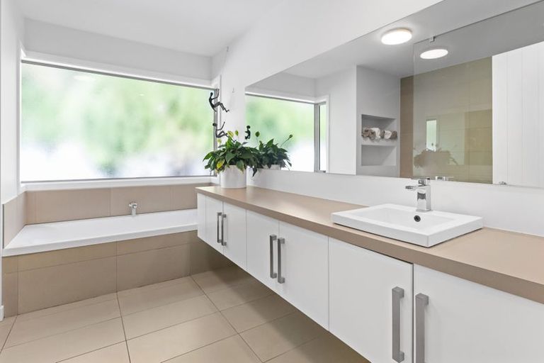 Photo of property in 190 Roslyn Road, Levin, 5510