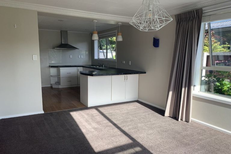 Photo of property in 10 Radbrook Street, Avonhead, Christchurch, 8042