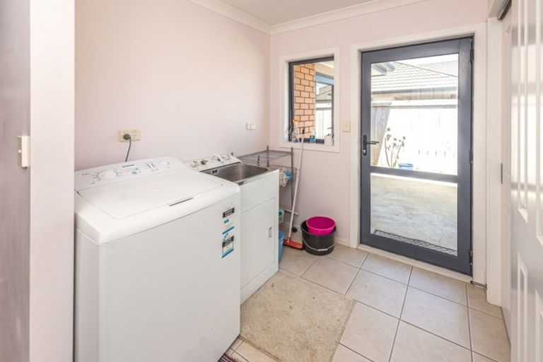 Photo of property in 21 Gilligan Close, College Estate, Whanganui, 4500