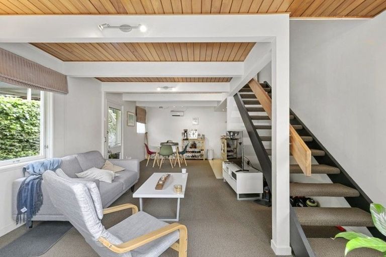 Photo of property in 24 Cottleville Terrace, Thorndon, Wellington, 6011