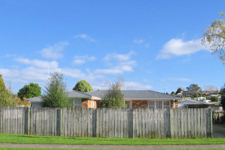 Photo of property in 14 Princess Road, Bellevue, Tauranga, 3110