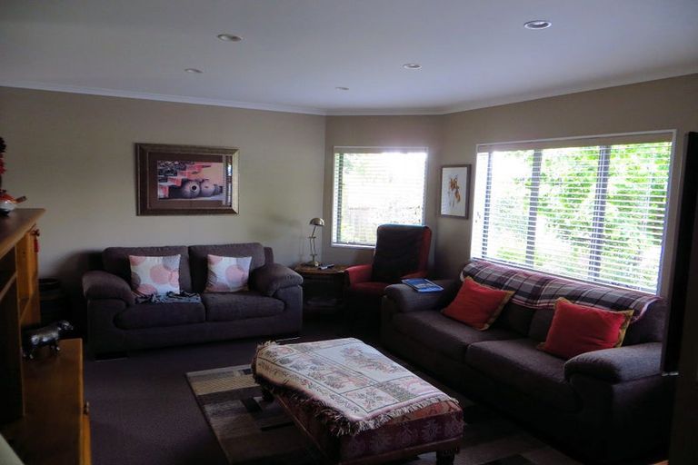 Photo of property in 37 Carlyle Street, Leamington, Cambridge, 3432