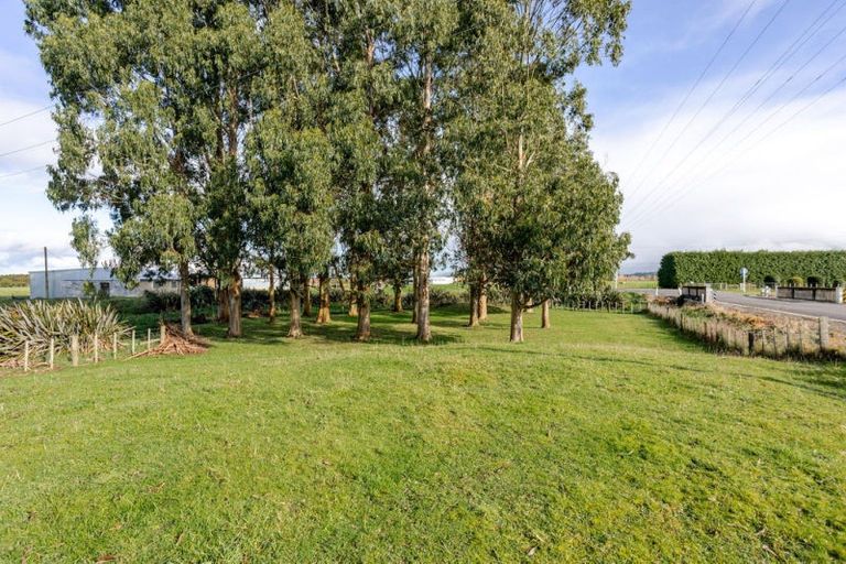 Photo of property in 341 Maharahara Road, Dannevirke, 4972