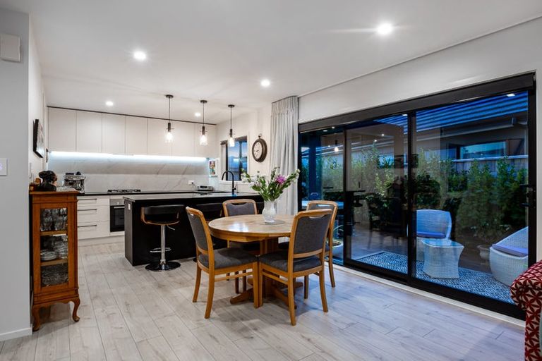 Photo of property in 41b Queen Charlotte Drive, Aotea, Porirua, 5024