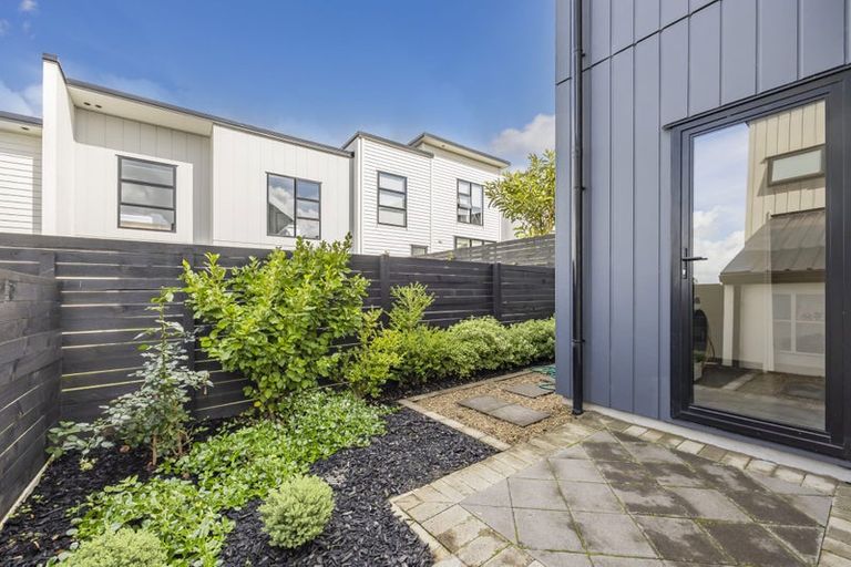 Photo of property in 43 Westgate Drive, Westgate, Auckland, 0614