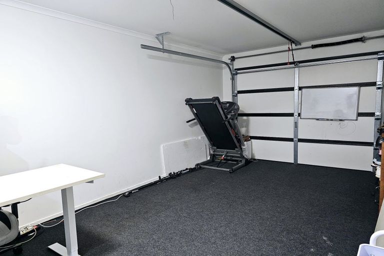 Photo of property in 40 Whareatua Avenue, Takanini, 2112