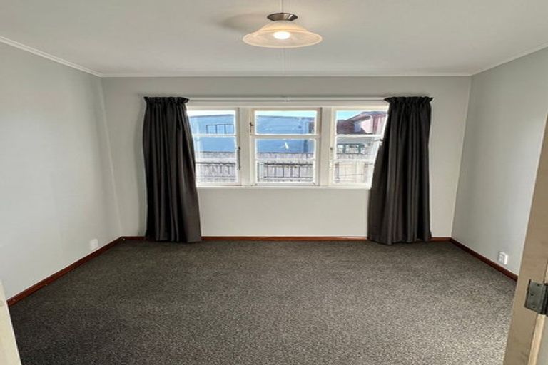 Photo of property in 34 Wainuiomata Road, Wainuiomata, Lower Hutt, 5014
