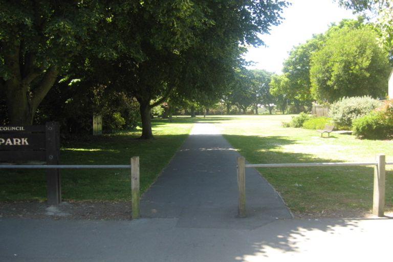 Photo of property in 120 Strickland Street, Sydenham, Christchurch, 8023