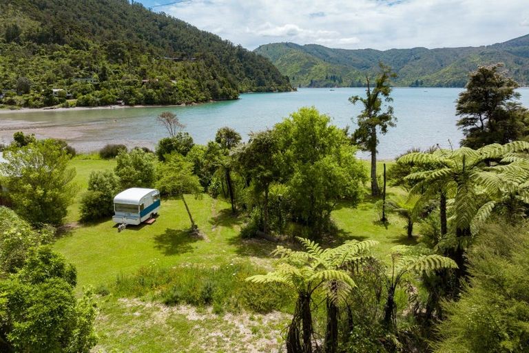Photo of property in 61 Hope Drive, Okiwi Bay, 7193