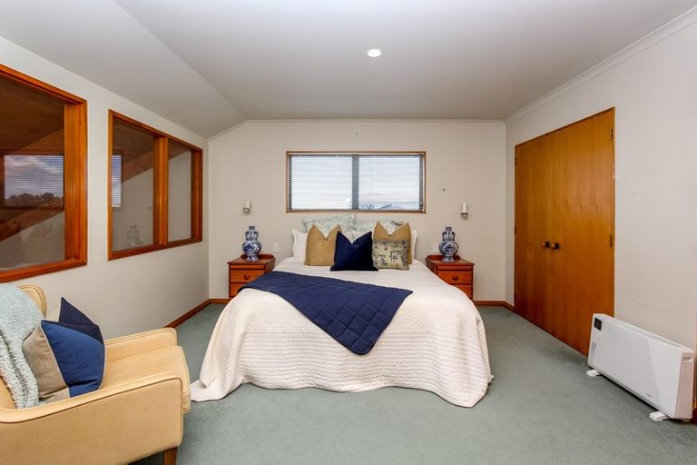 Photo of property in 3 Chatswood Grove, Fitzroy, New Plymouth, 4312