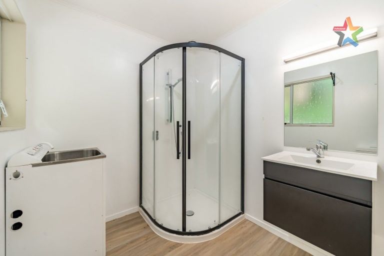 Photo of property in 100a Normandale Road, Normandale, Lower Hutt, 5010