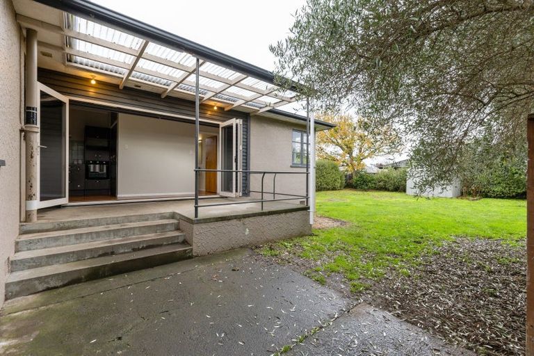 Photo of property in 16 Ihle Street, Terrace End, Palmerston North, 4410