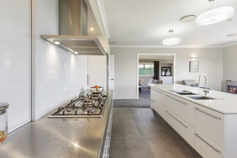 Photo of property in 27 Aldon Lane, The Gardens, Auckland, 2105